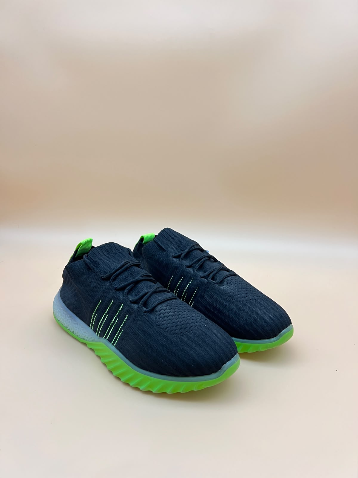 Women's Running Shoe - Black/Neon Green