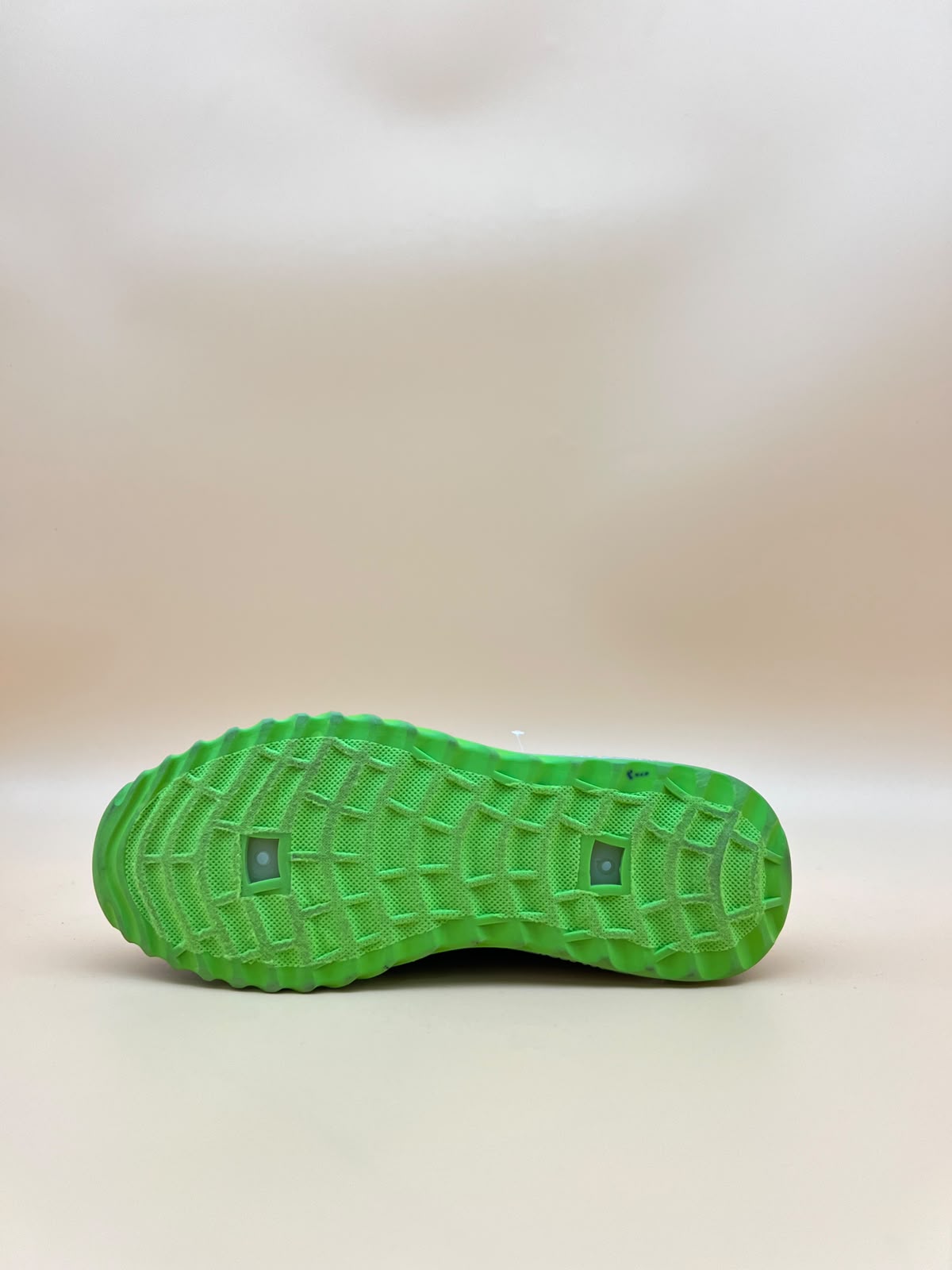 Women's Running Shoe - Black/Neon Green
