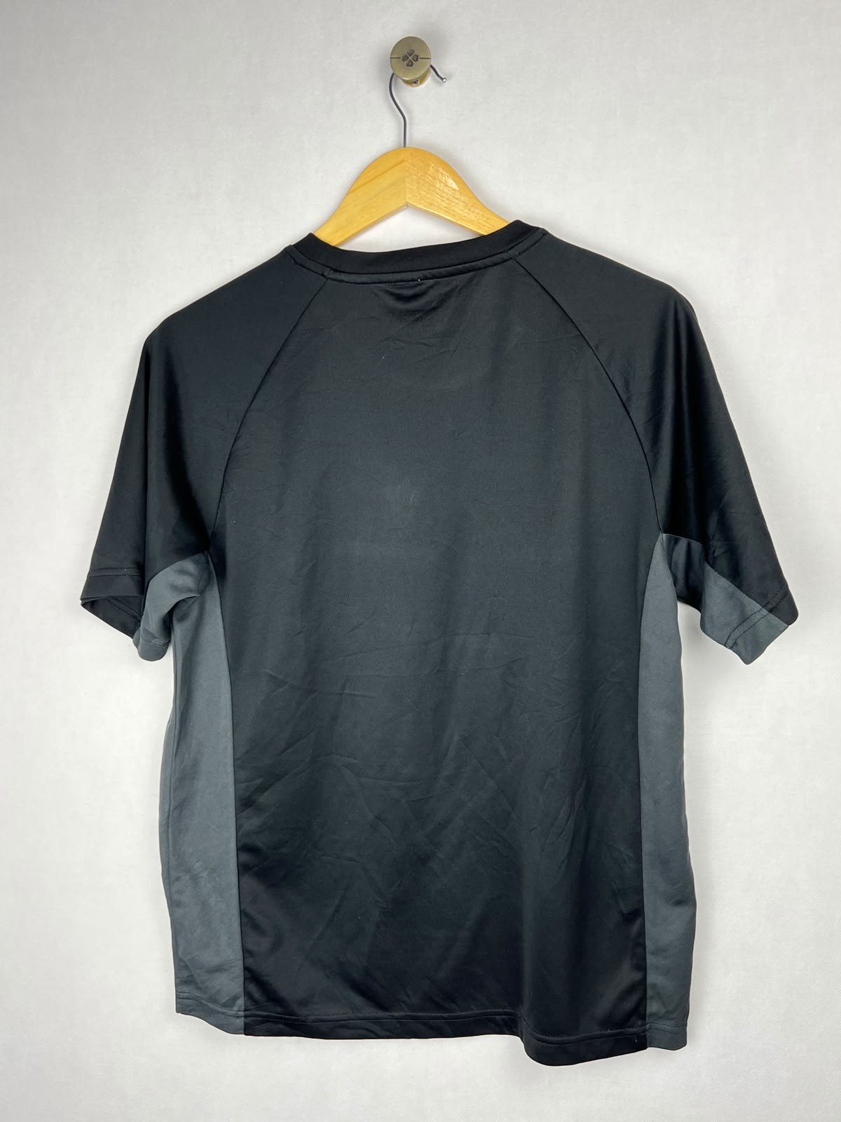 New Balance Black and Grey Men's T-Shirt