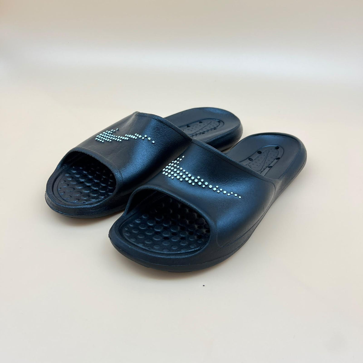 Nike Victori One Shower Slides - Navy