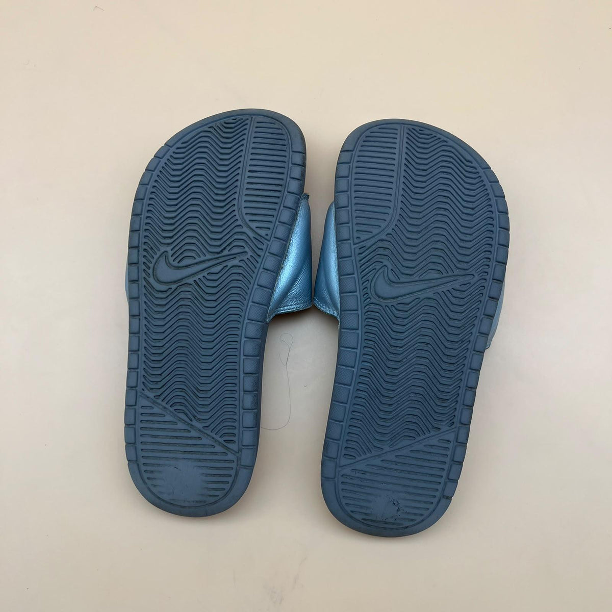 Nike Benassi Metallic Slides - Blue