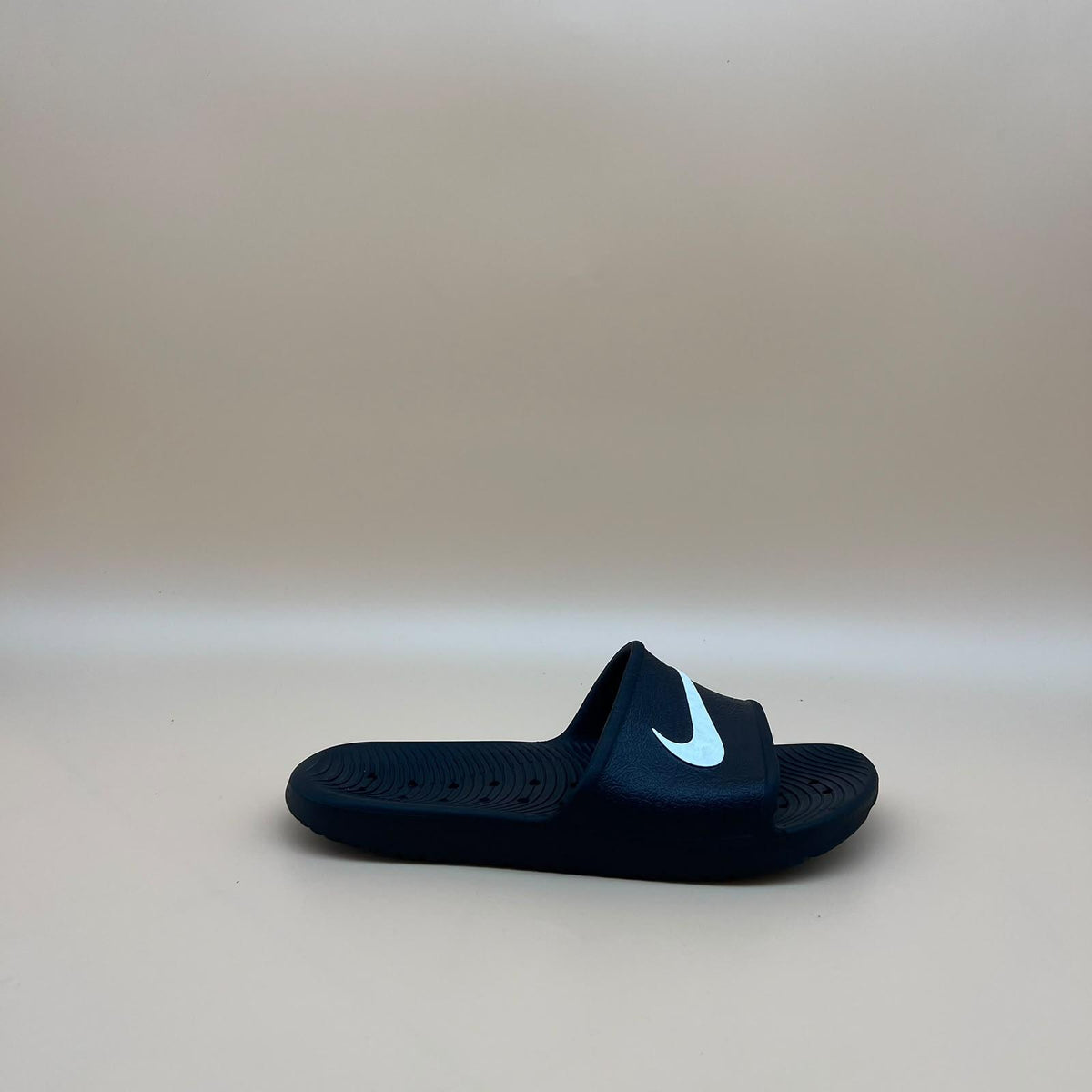 Nike Kawa Slides - Black