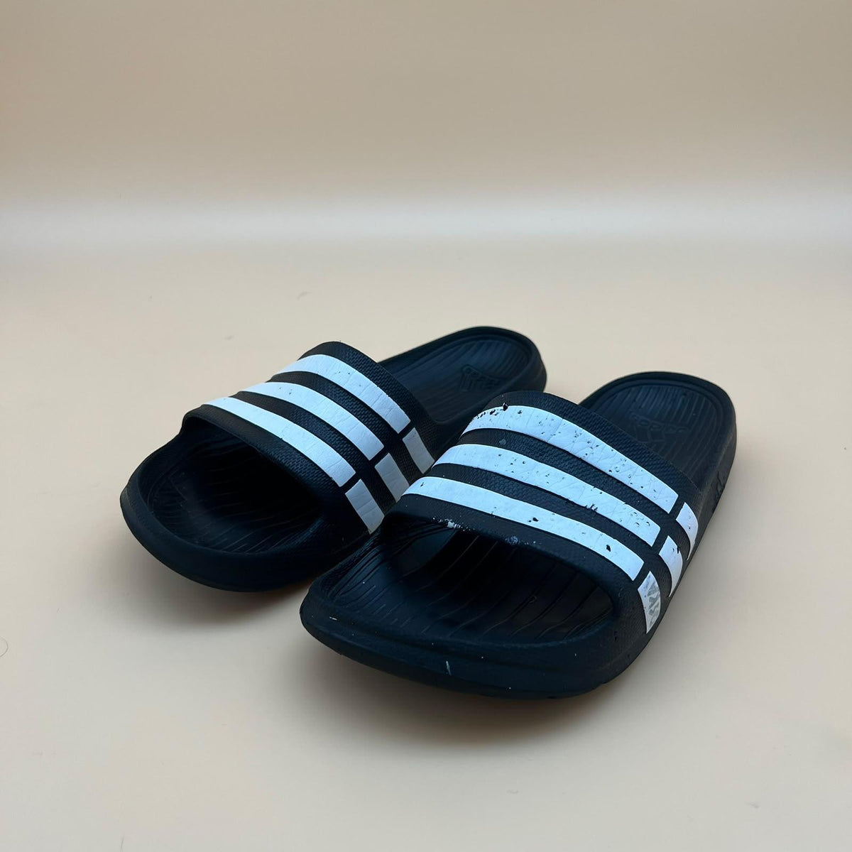 Adidas Duramo Slides - Black/White
