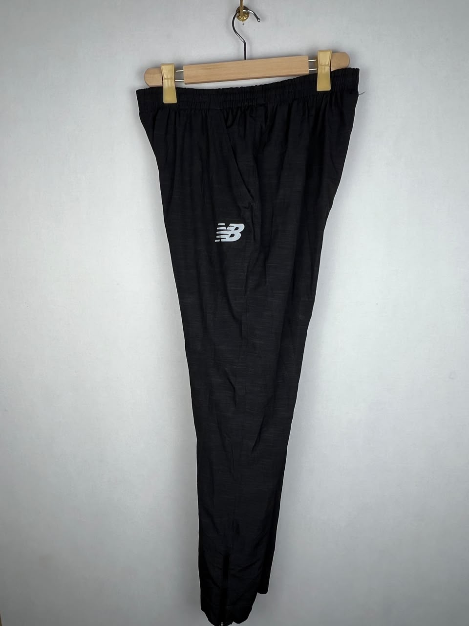 New Balance Men's Black Heather Woven Running Track Pants