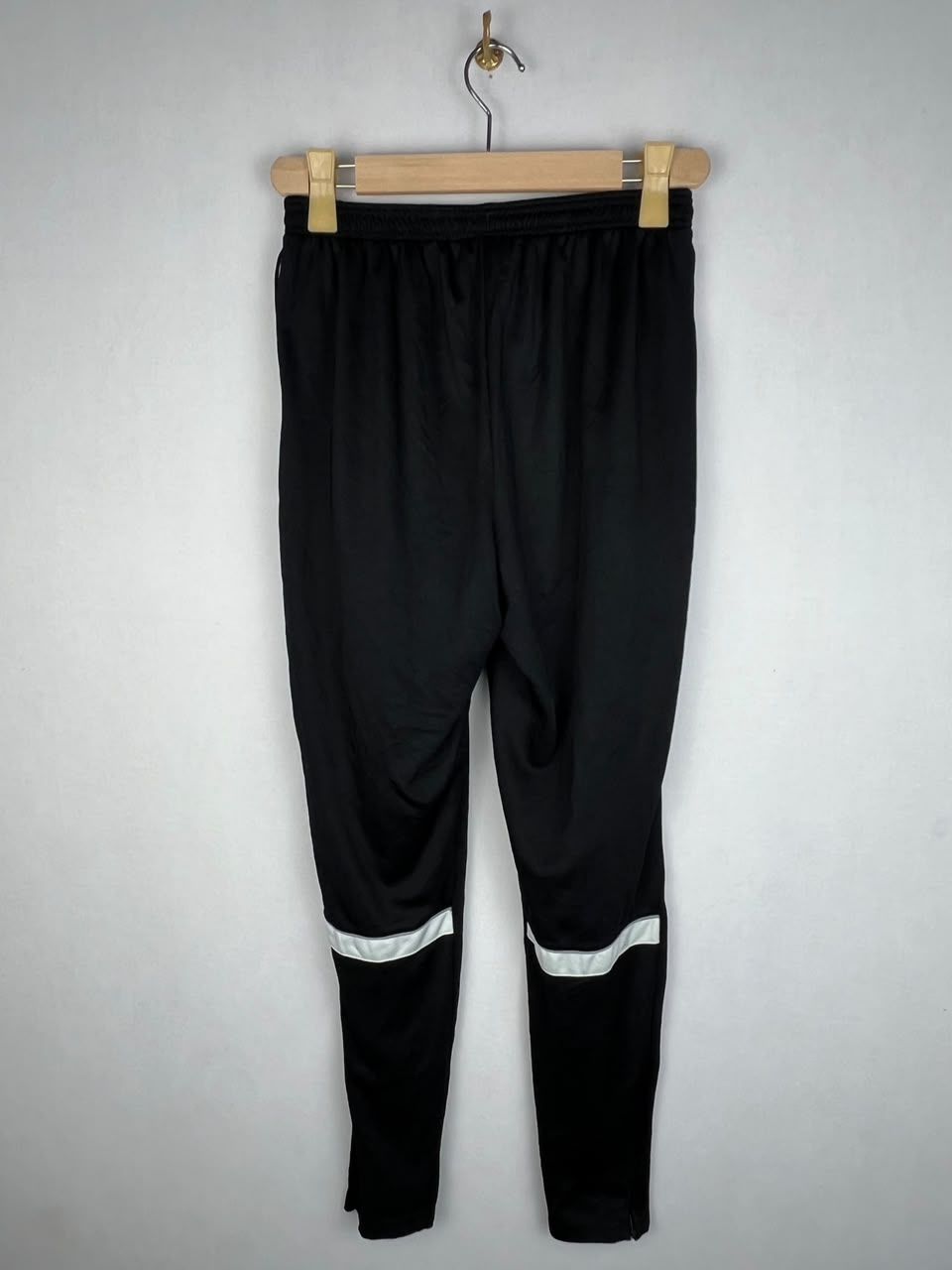 Nike Dri-FIT Academy 21 Men's Black White Training Track Pants