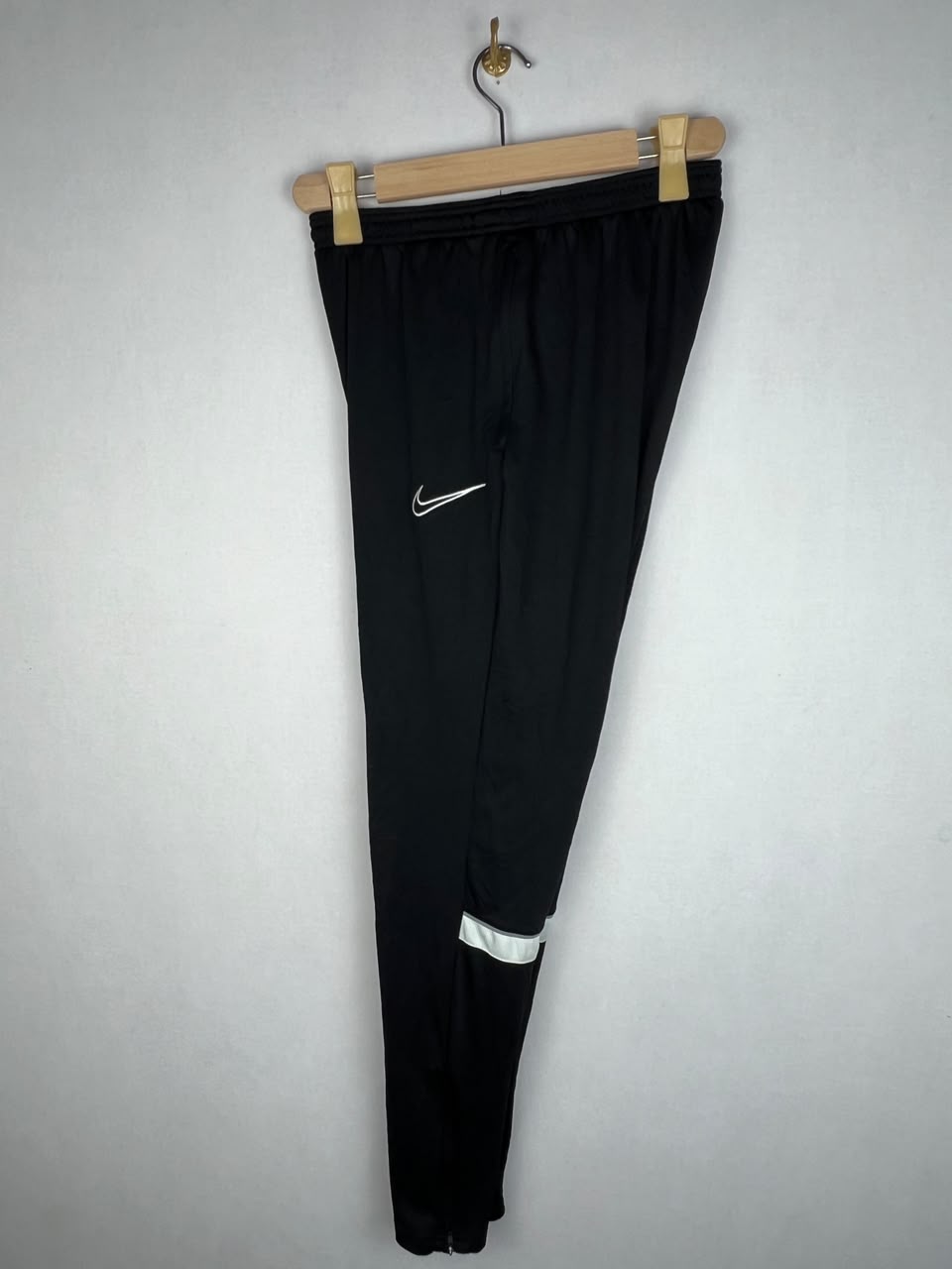 Nike Dri-FIT Academy 21 Men's Black White Training Track Pants