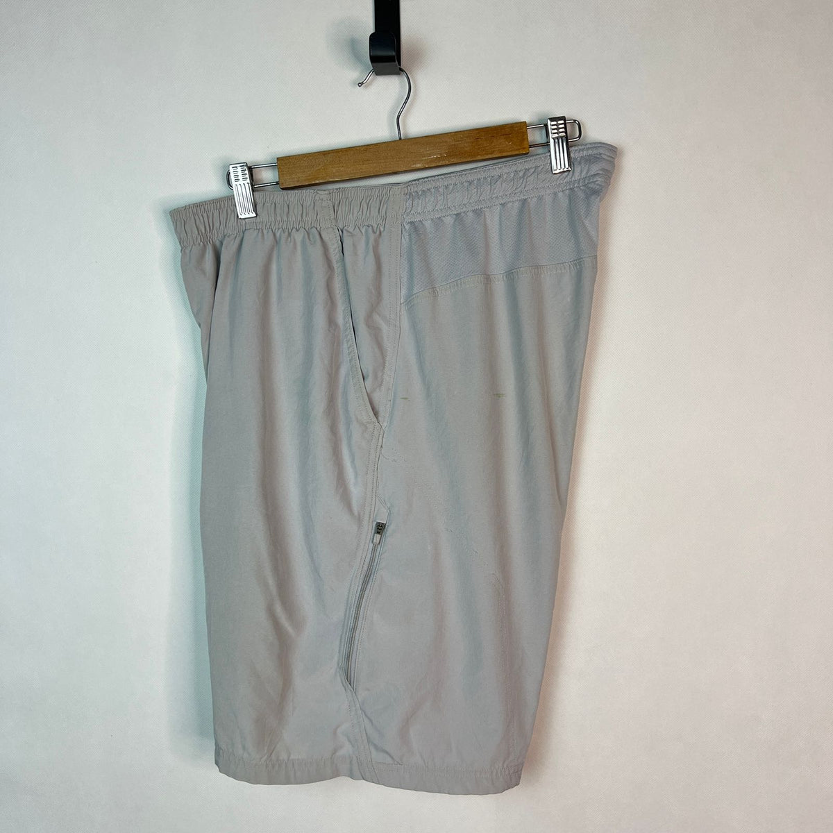 Columbia Sportswear Company Khaki Cargo Shorts with Belt