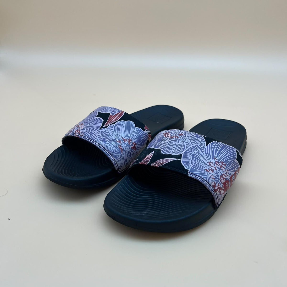Reef Floral Slides - Navy