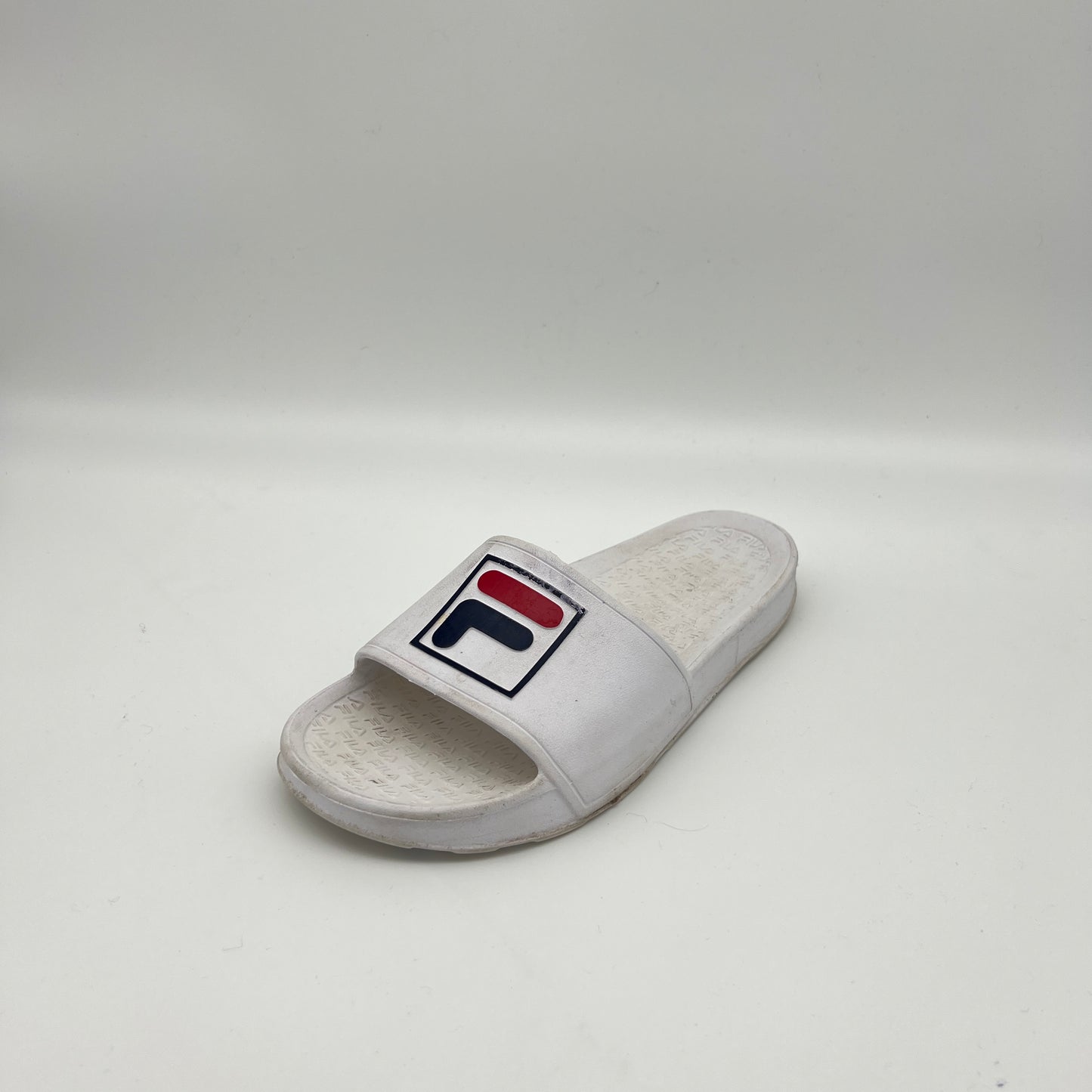 White Fila Drifter Slides