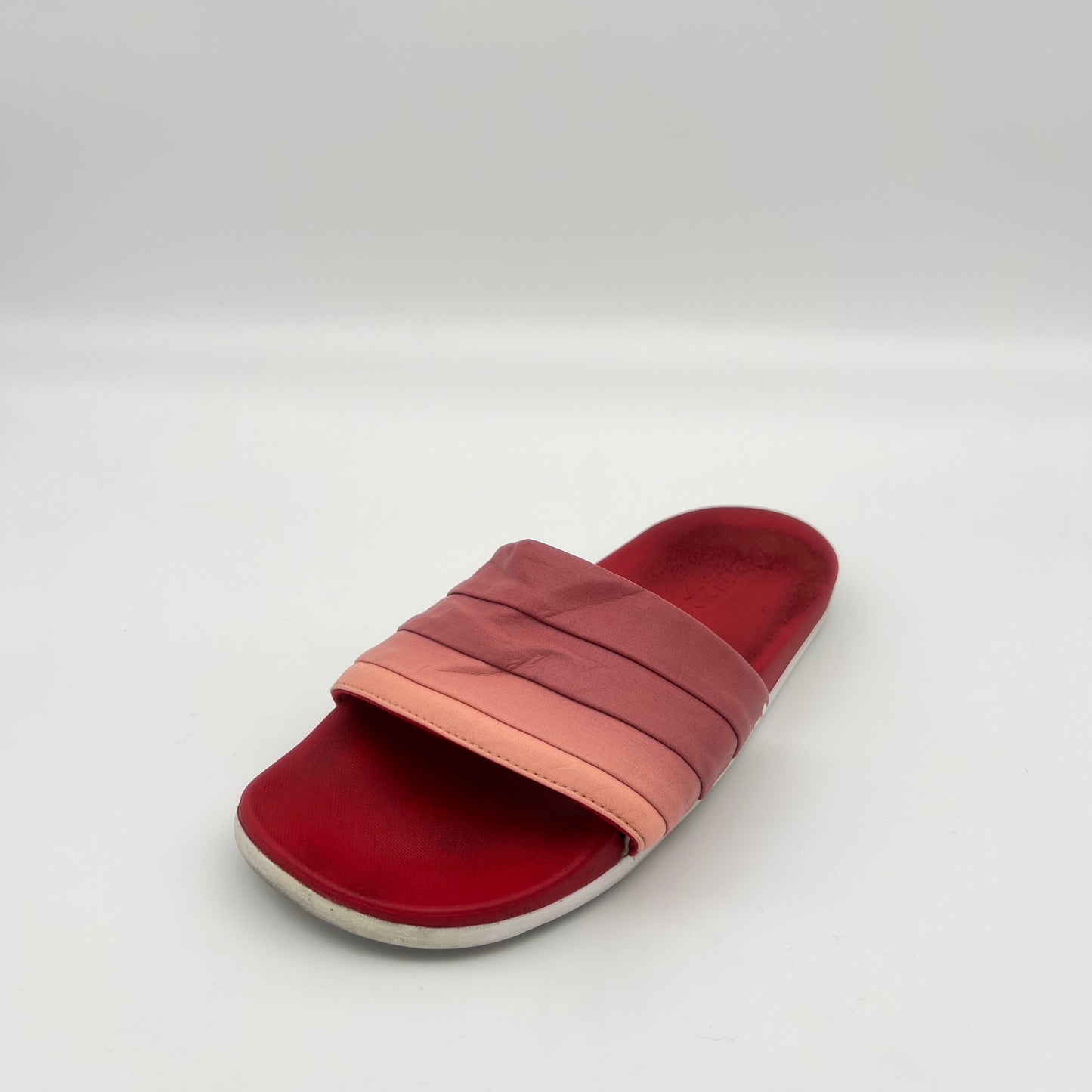 Cloudfoam ultra cushioned sport sandals