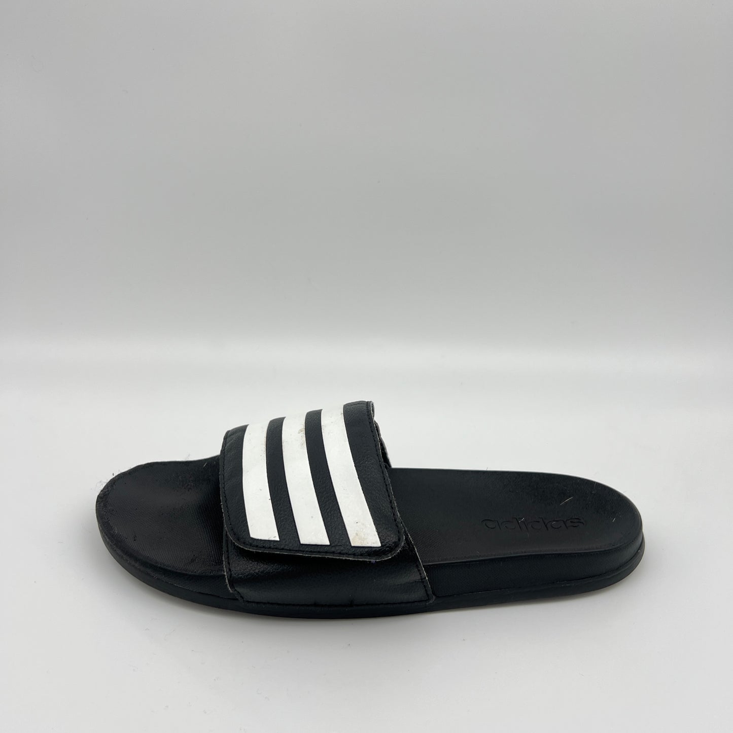 adidas-adilette-comfort-adjustable-slides-black-white-gz8951